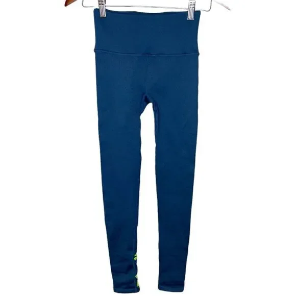 Fabletics High-Waisted Seamless Rib Legging - Picture 5 of 13